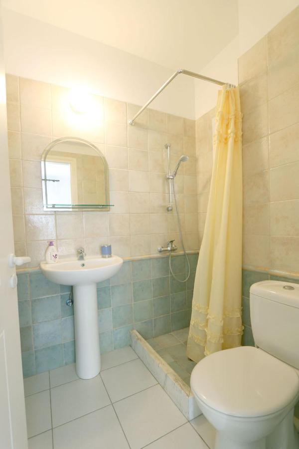Victor Apartment بافوس المظهر الخارجي الصورة